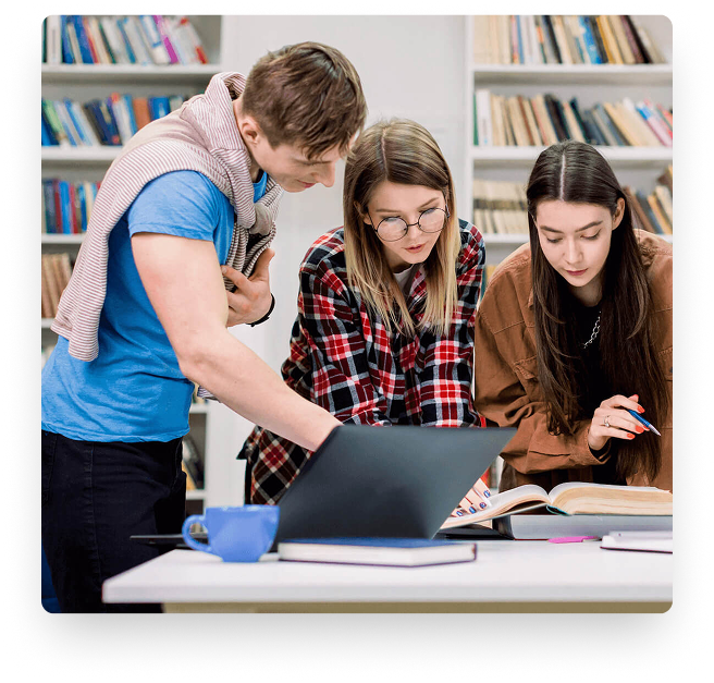 Öğrenciler çalışıyor